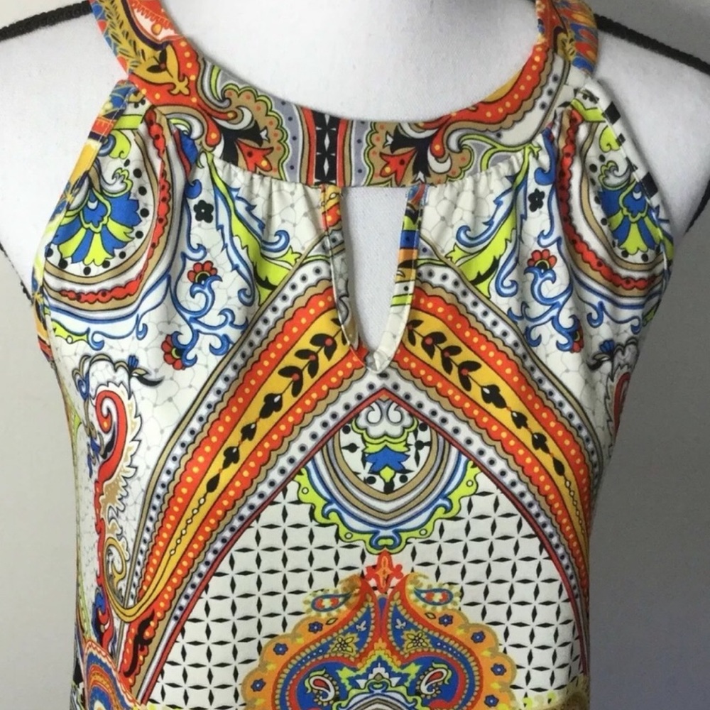 Mely New York Halter Style Top